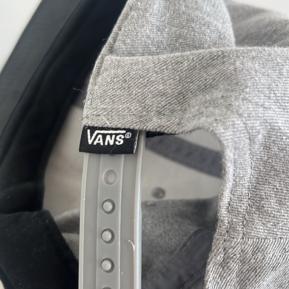 Vans Snapback Cap - Picture 7 of 7